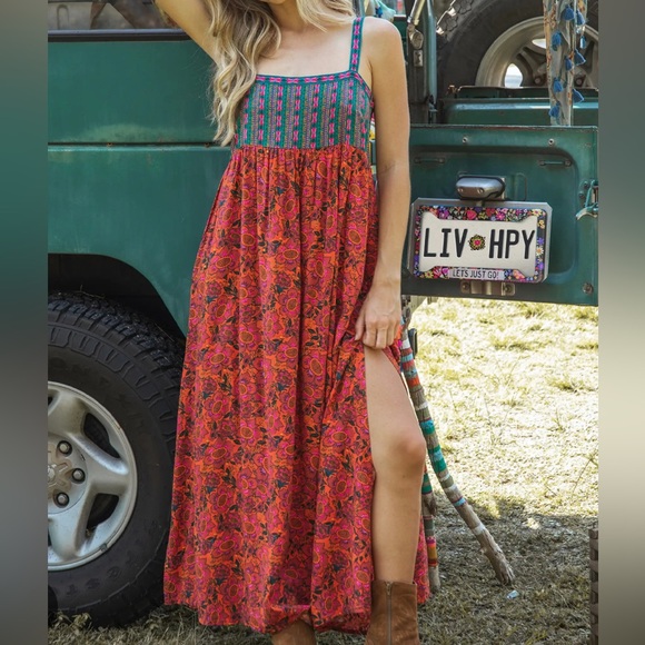 NATURAL LIFE Dresses & Skirts - Natural Life Patti Side Slit Dress